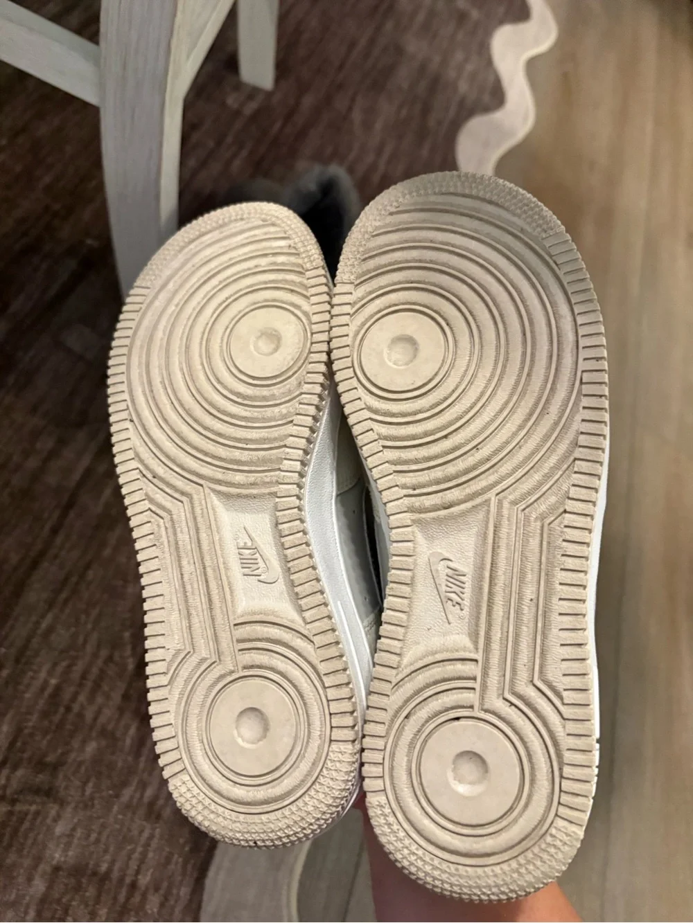 Nike low top